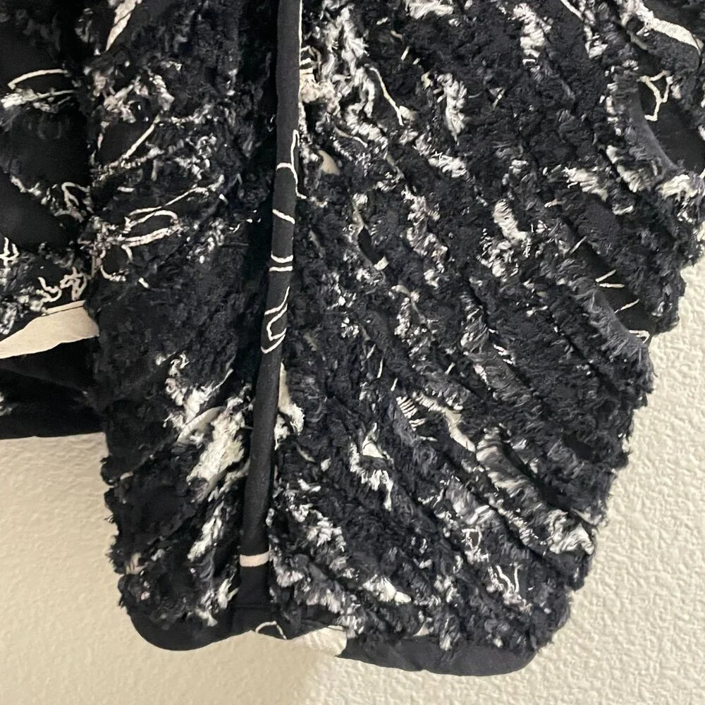 CASUAL STUDIO Vintage Chenille Long Sleeve Jacket Abstract Black/White Women XL